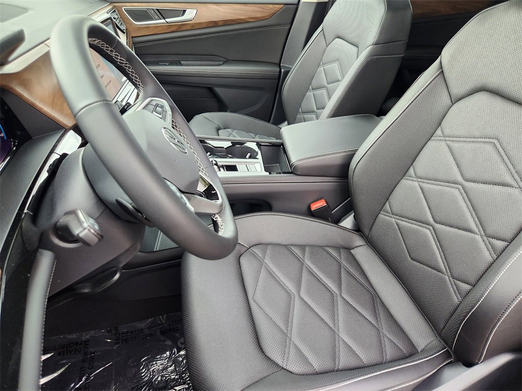 New 2025 Volkswagen Atlas SE image 11