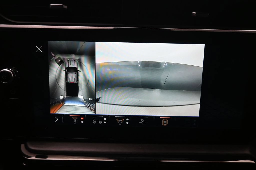 Used 2025 GMC Sierra 2500 AT4X AWD/4WD image 19