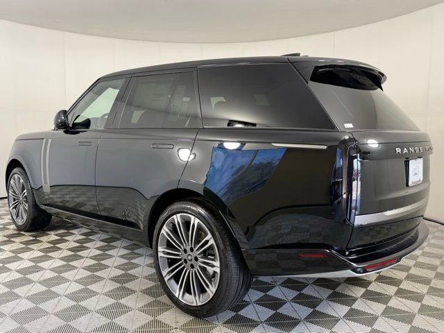 New 2025 Land Rover Range Rover SE image 4
