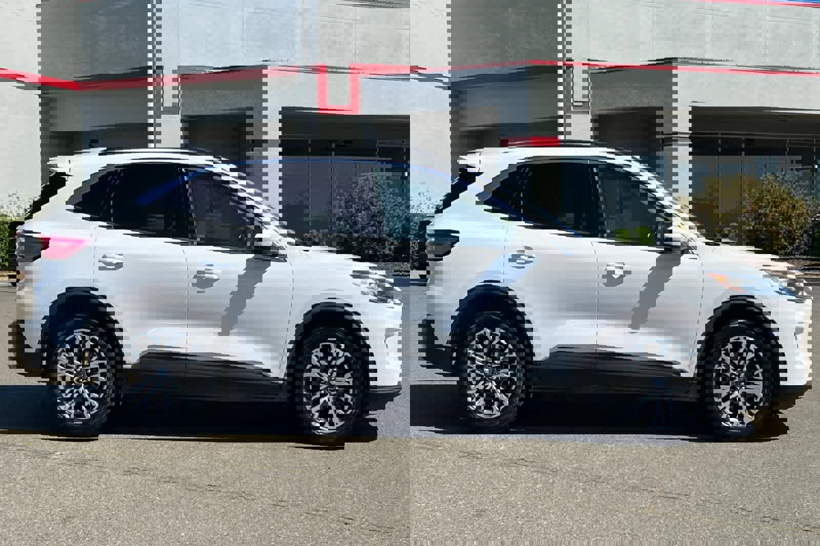 Used 2020 Ford Escape SEL image 6