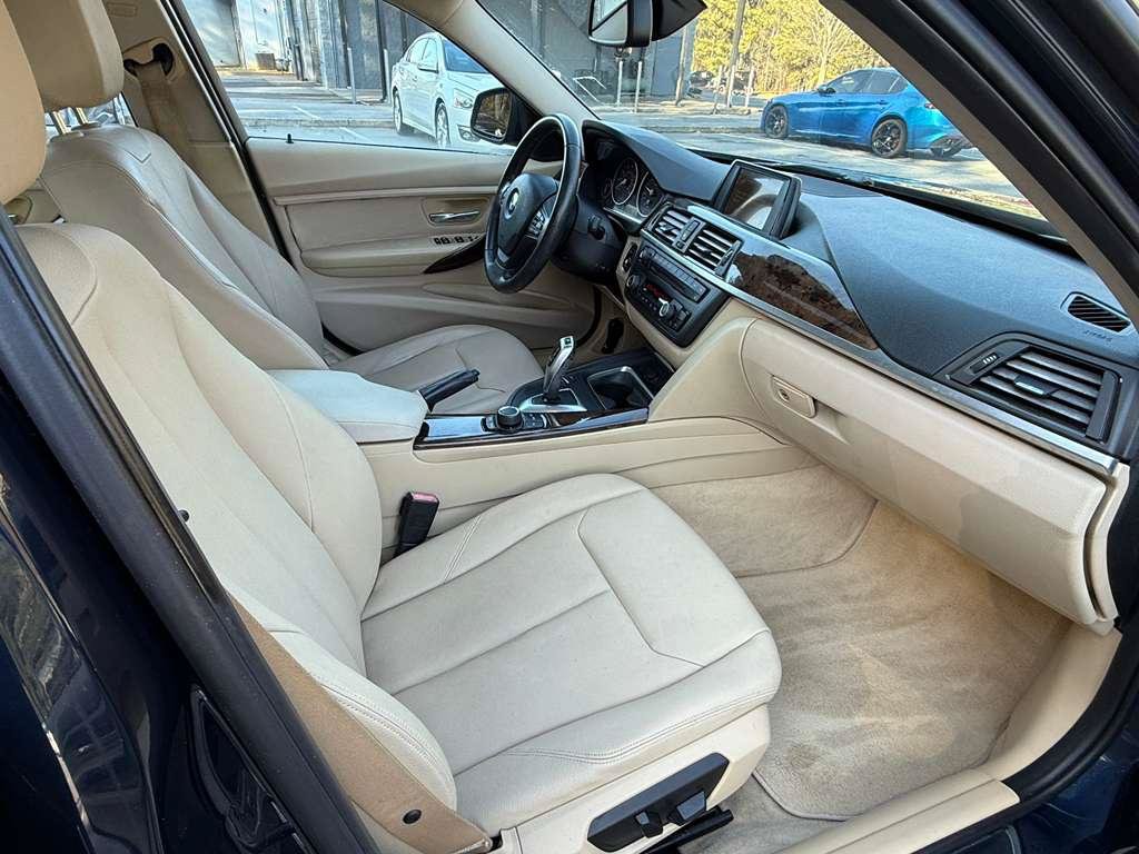 Used 2013 BMW 328i Sedan RWD image 14