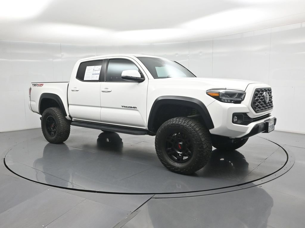 Used 2022 Toyota Tacoma TRD Off-Road w/ Technology Package AWD/4WD image 55