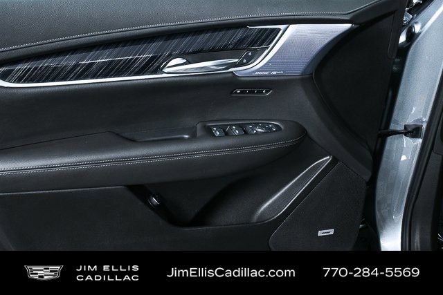 Certified 2025 Cadillac XT6 Premium Luxury image 7