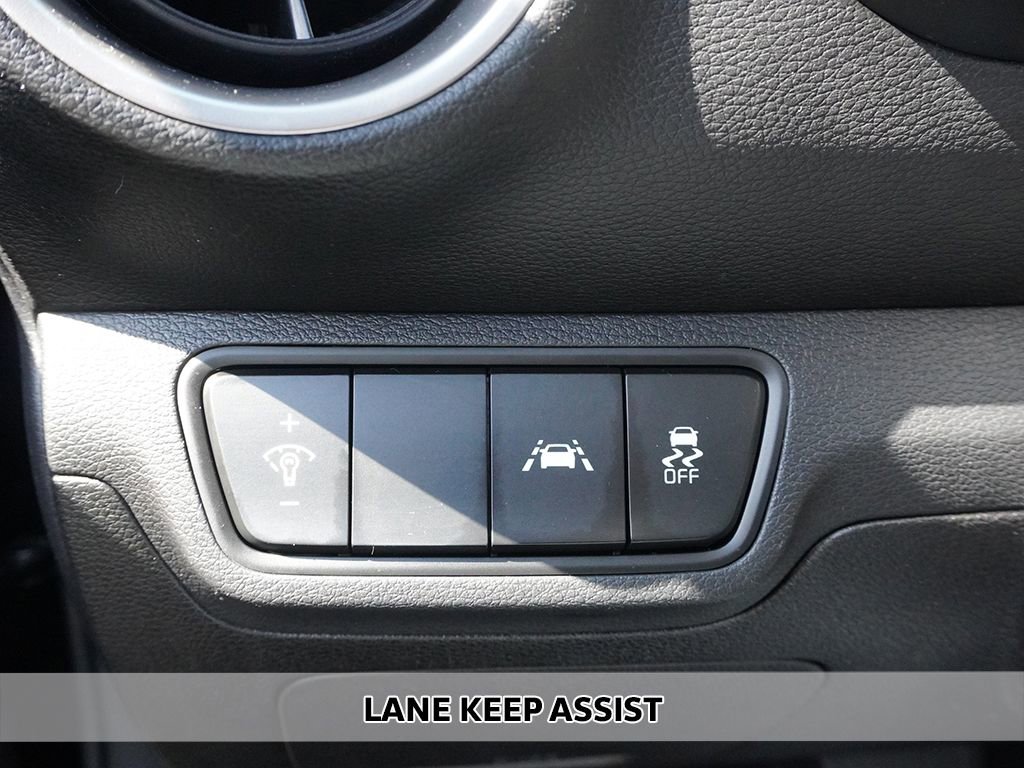 Used 2019 Kia Forte LXS FWD image 3