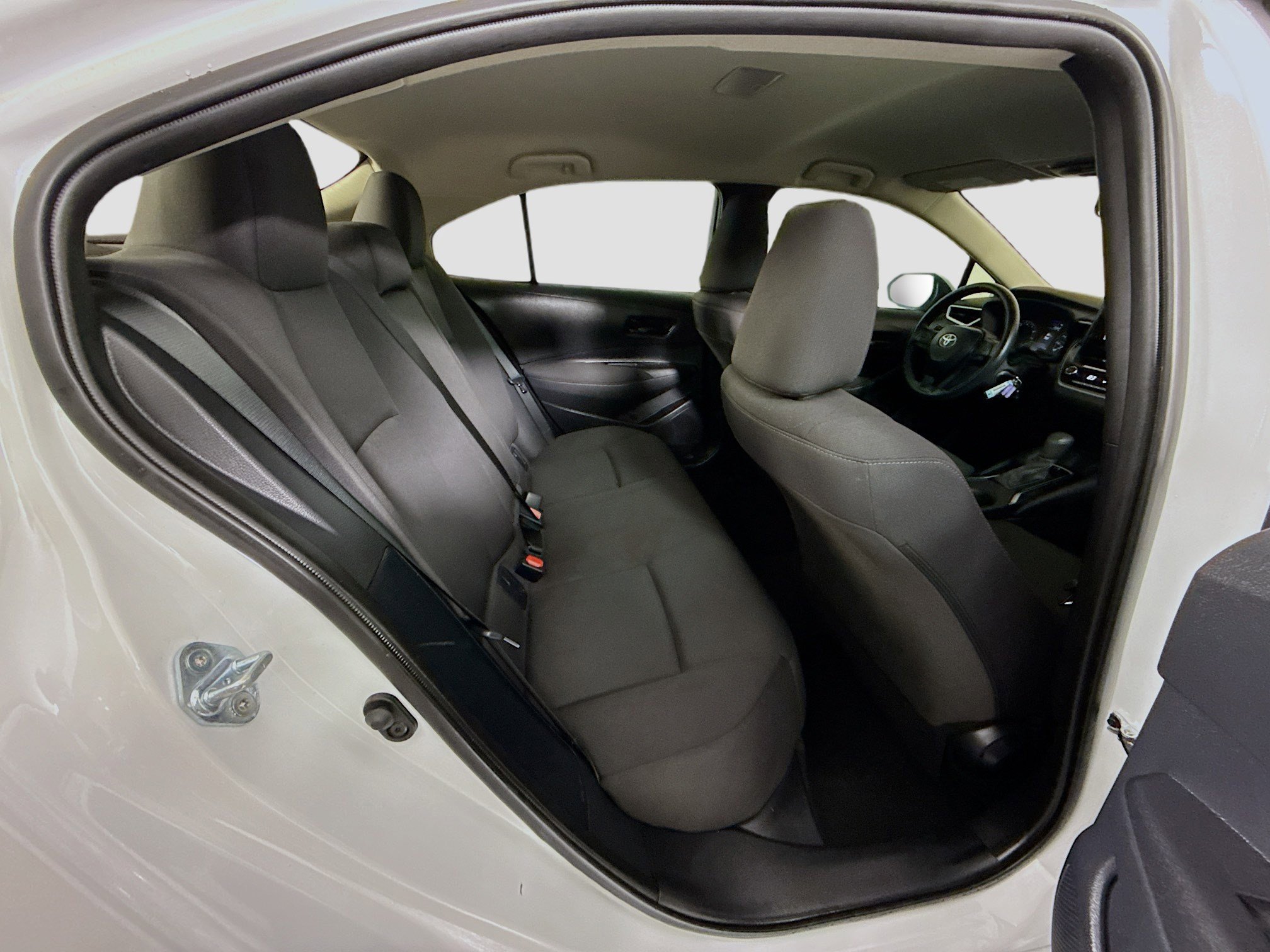 Used 2025 Toyota Corolla LE image 26