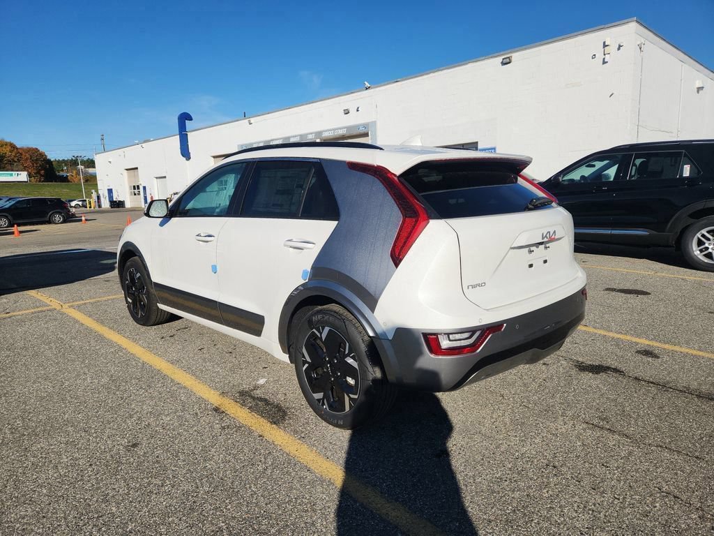 New 2025 Kia Niro Wave w/ Wave Preserve Package FWD image 5