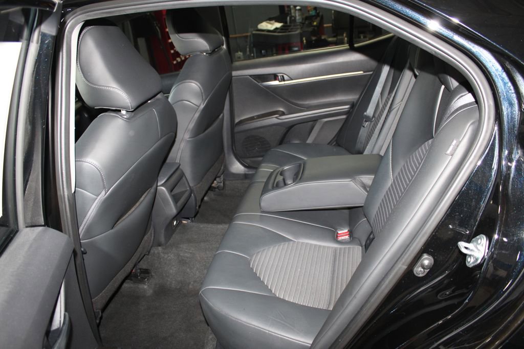 Used 2024 Toyota Camry SE AWD/4WD image 17