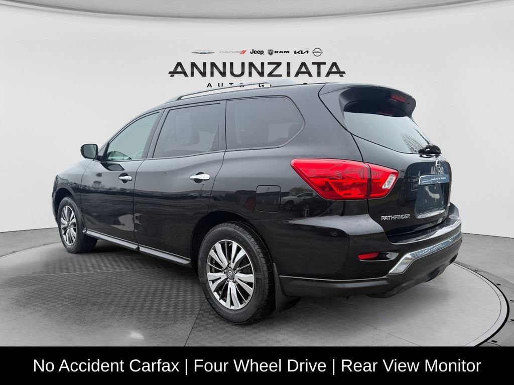 Used 2018 Nissan Pathfinder S image 3