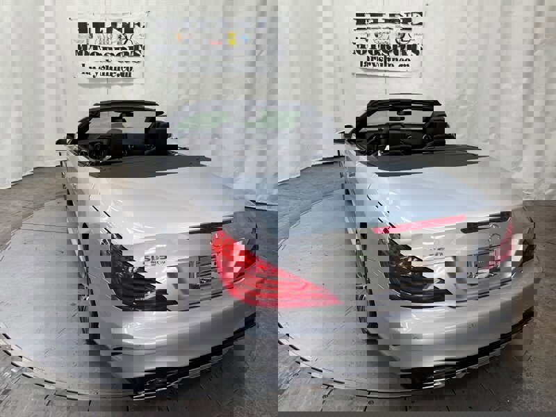 Used 2017 Mercedes-Benz SL 550 image 4