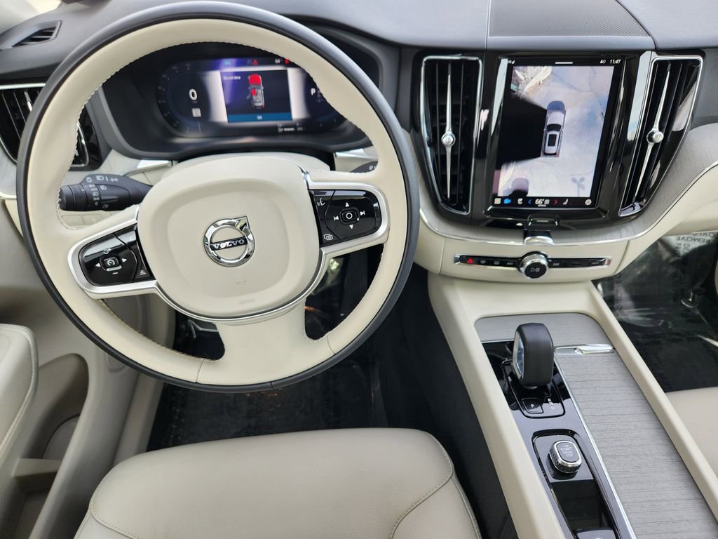 Used 2025 Volvo XC60 T8 Plus w/ Protection Package Premier image 2