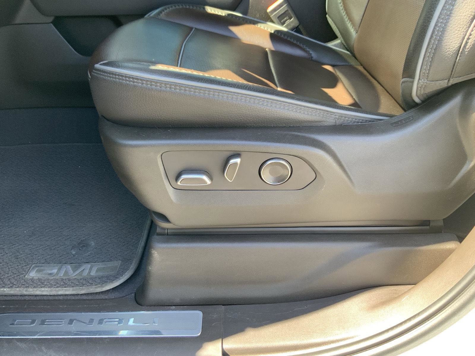 Used 2024 GMC Sierra 3500 Denali image 28