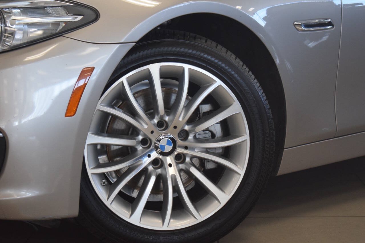 Used 2014 BMW 528i Sedan RWD image 12