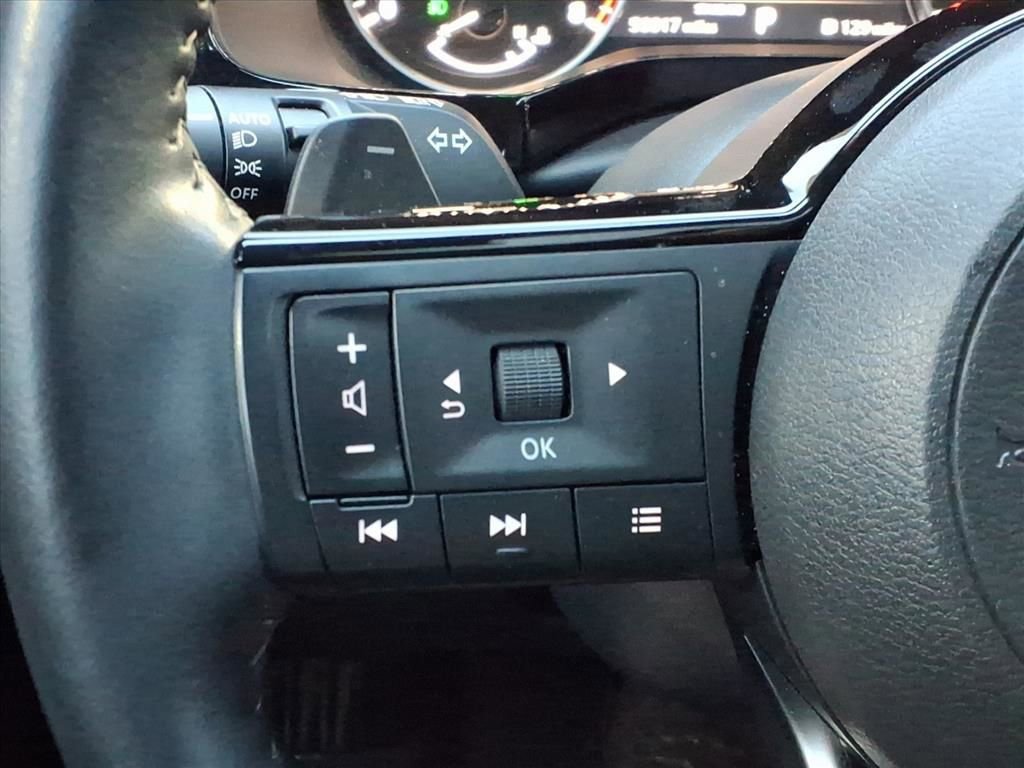 Used 2022 Nissan Pathfinder SL w/ SL Premium Package image 13