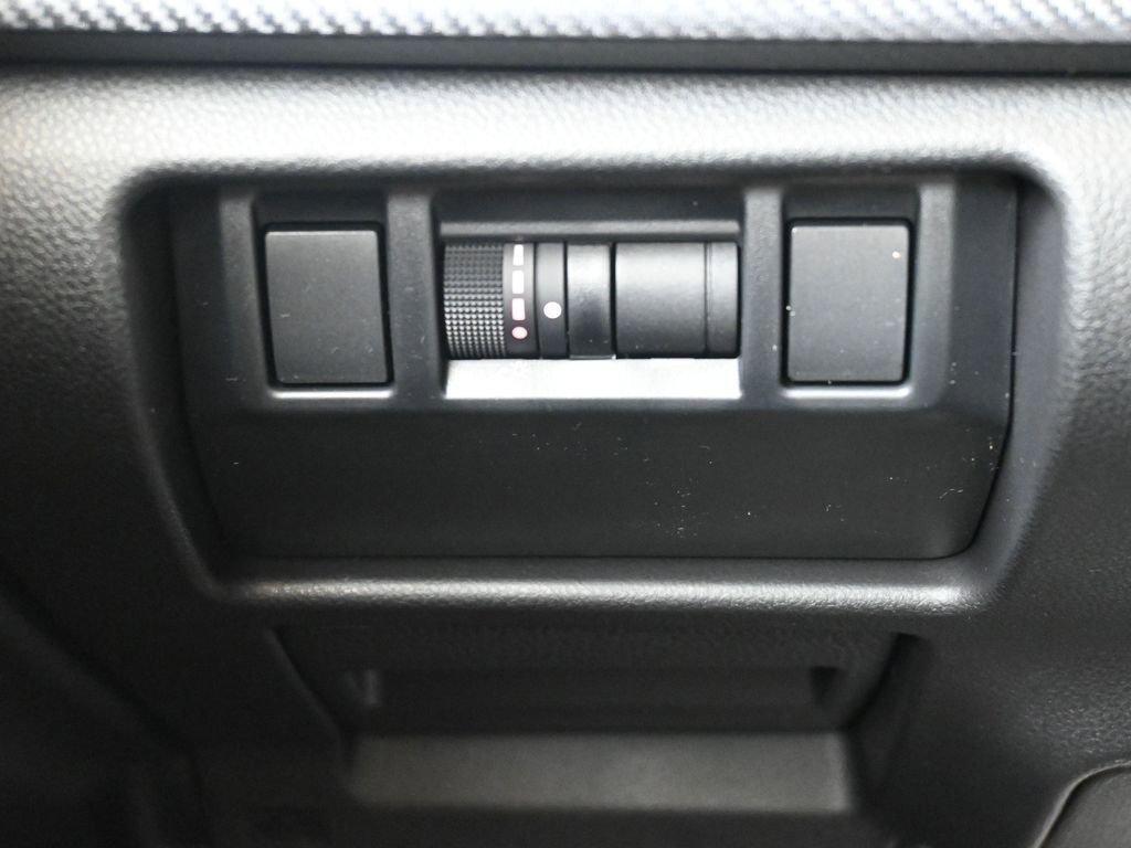 New 2026 Subaru Crosstrek 2.5i Limited w/ Crosstrek Mirror Package image 24