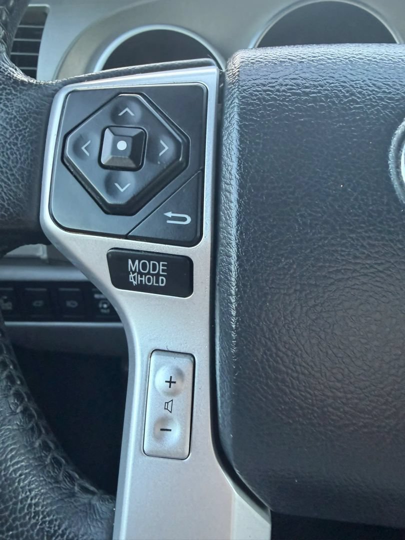 Used 2016 Toyota Sequoia Platinum AWD/4WD image 28