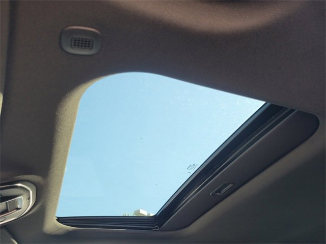 New 2025 Jeep Grand Cherokee Altitude image 6