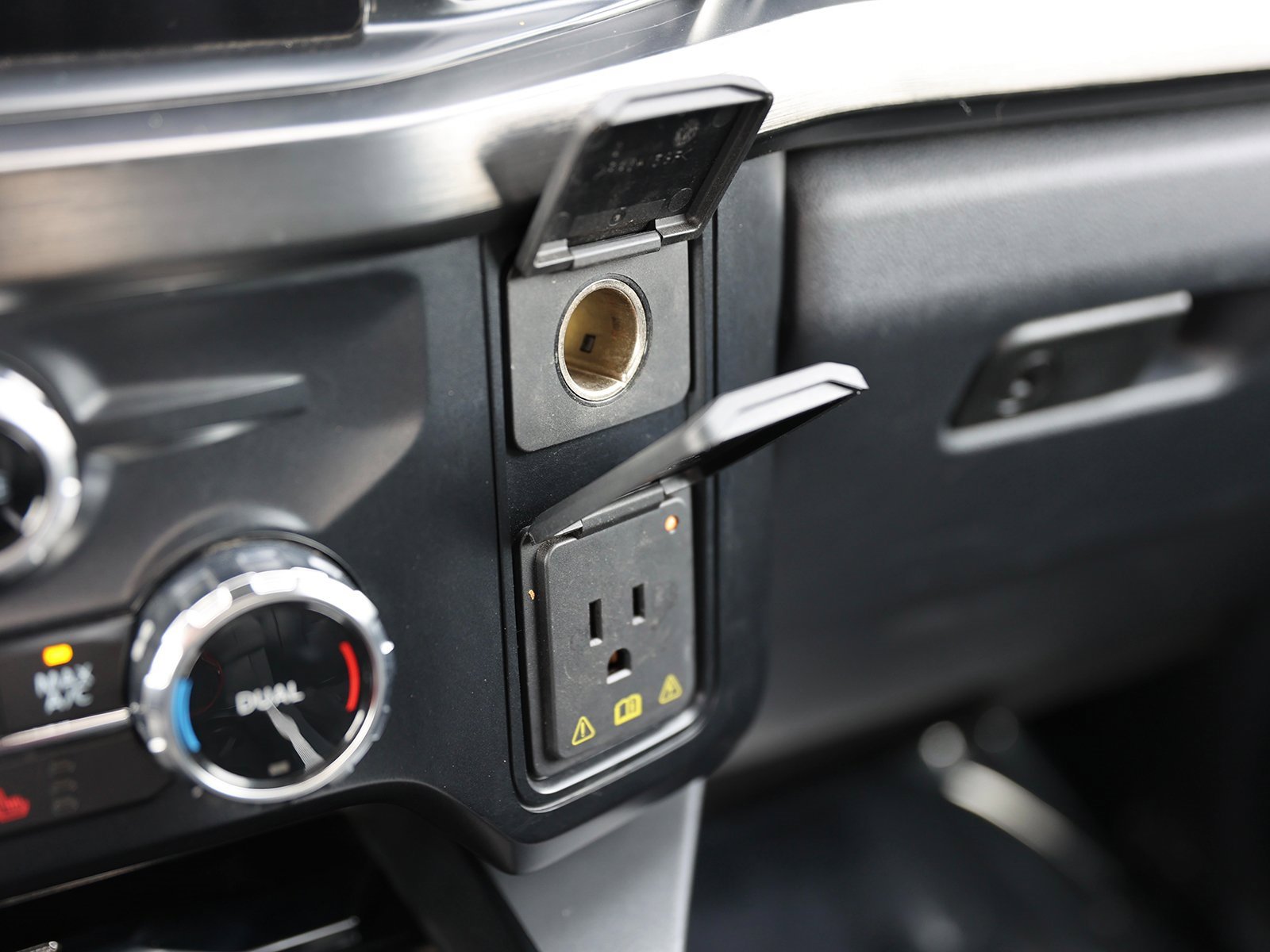 Certified 2024 Ford F250 Lariat image 28