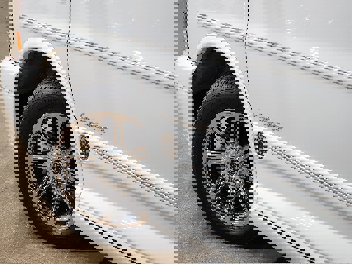 Used 2015 Chevrolet Express 2500 image 21