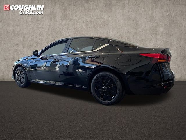 New 2025 Nissan Altima 2.5 S image 10