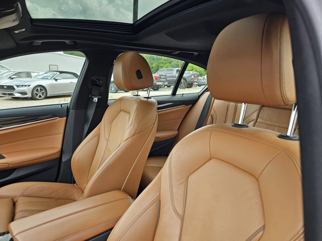 Used 2021 BMW 530i xDrive AWD/4WD image 16