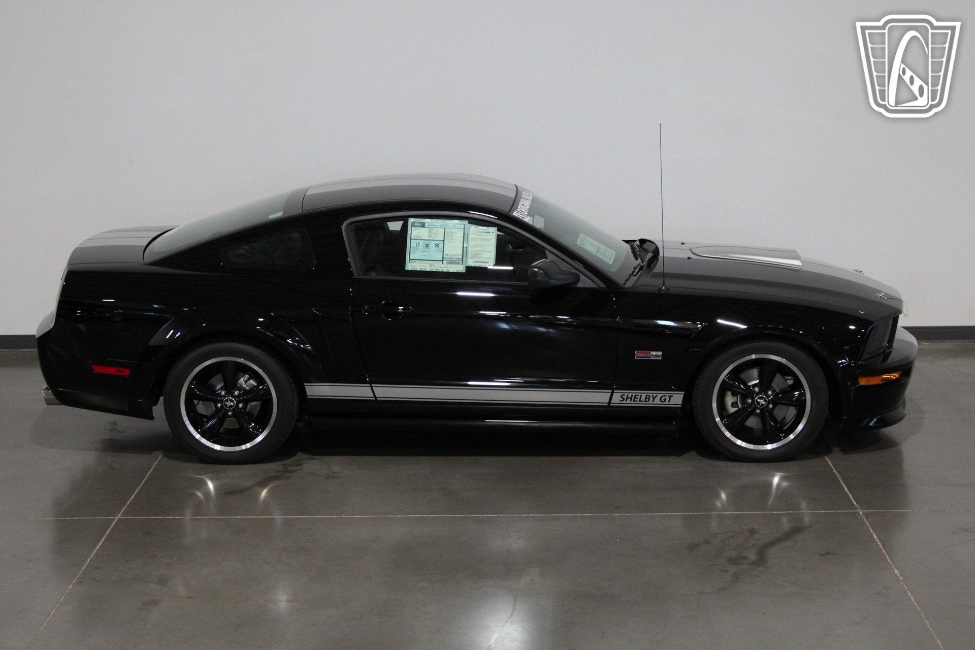 Used 2007 Ford Mustang GT RWD image 7