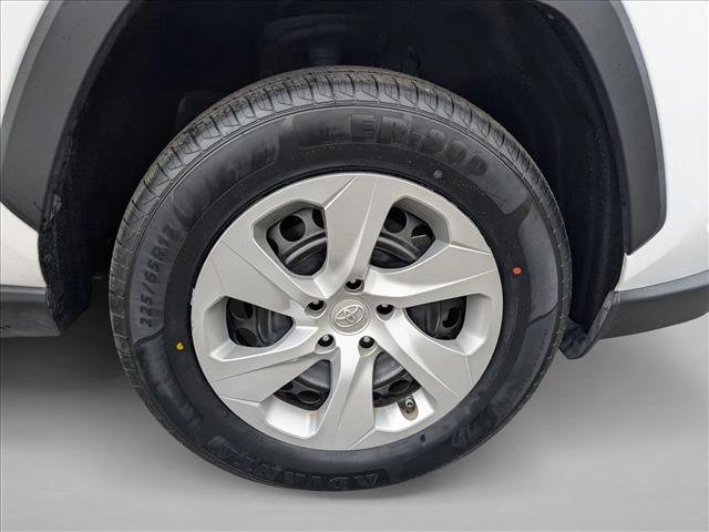 Used 2023 Toyota RAV4 LE image 22