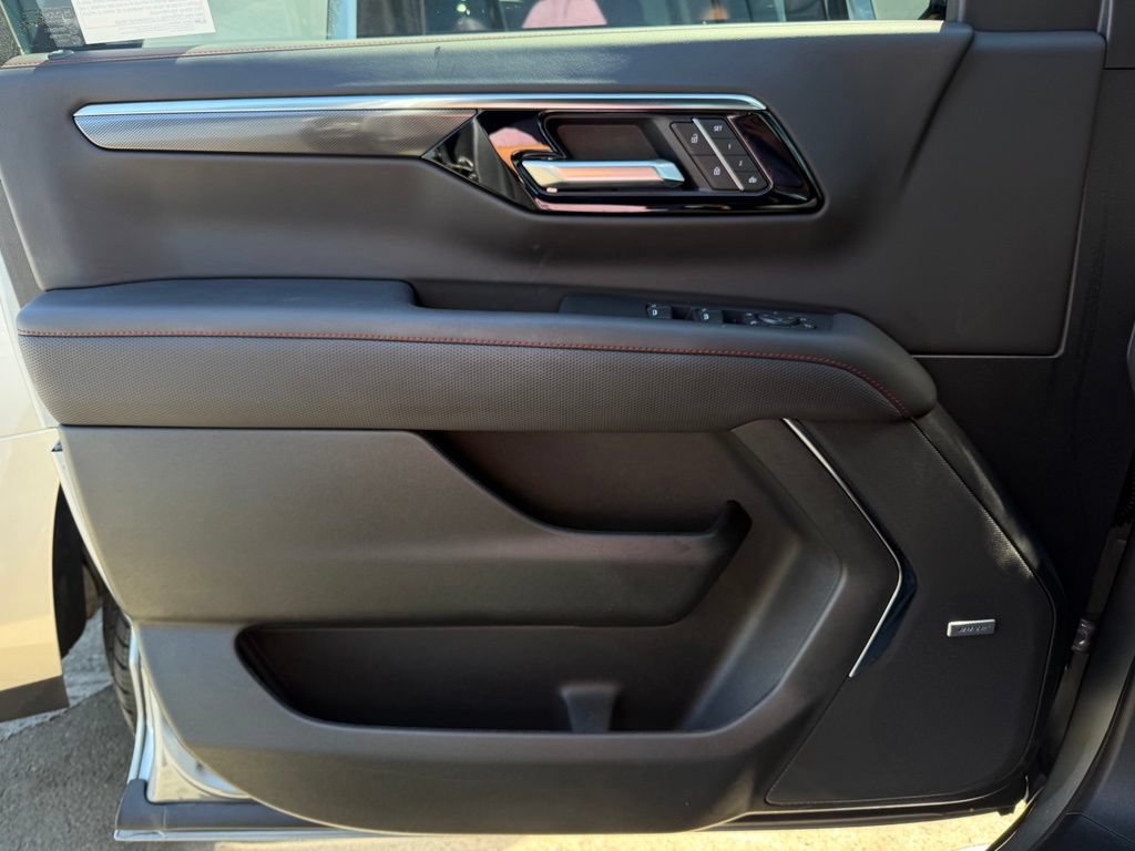 Used 2025 Chevrolet Tahoe RST w/ Comfort Package RWD image 20