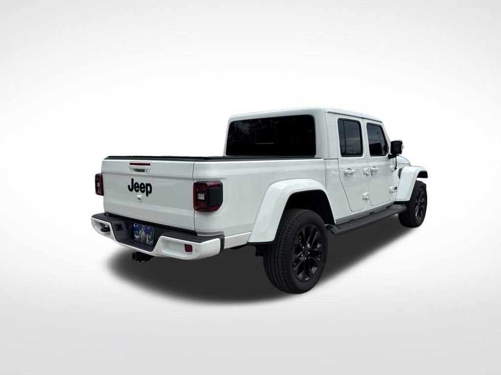 Used 2023 Jeep Gladiator Overland AWD/4WD image 5