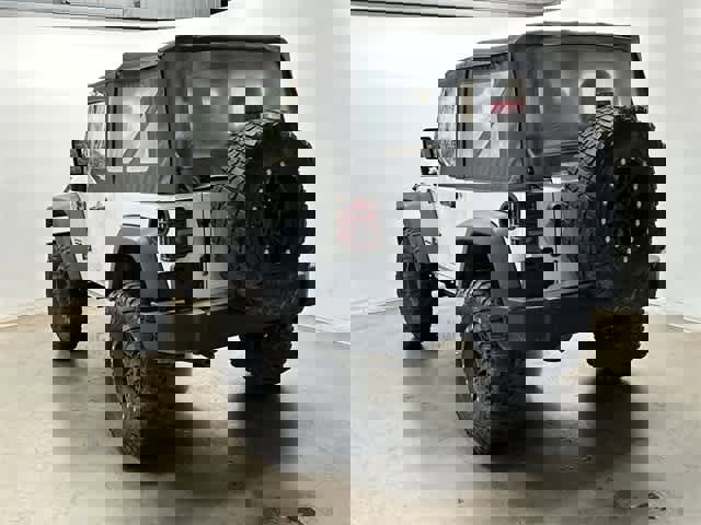 Used 2017 Jeep Wrangler Sport image 27