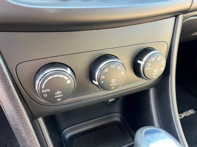 Used 2013 Dodge Avenger SXT w/ Rallye Appearance Group FWD image 17