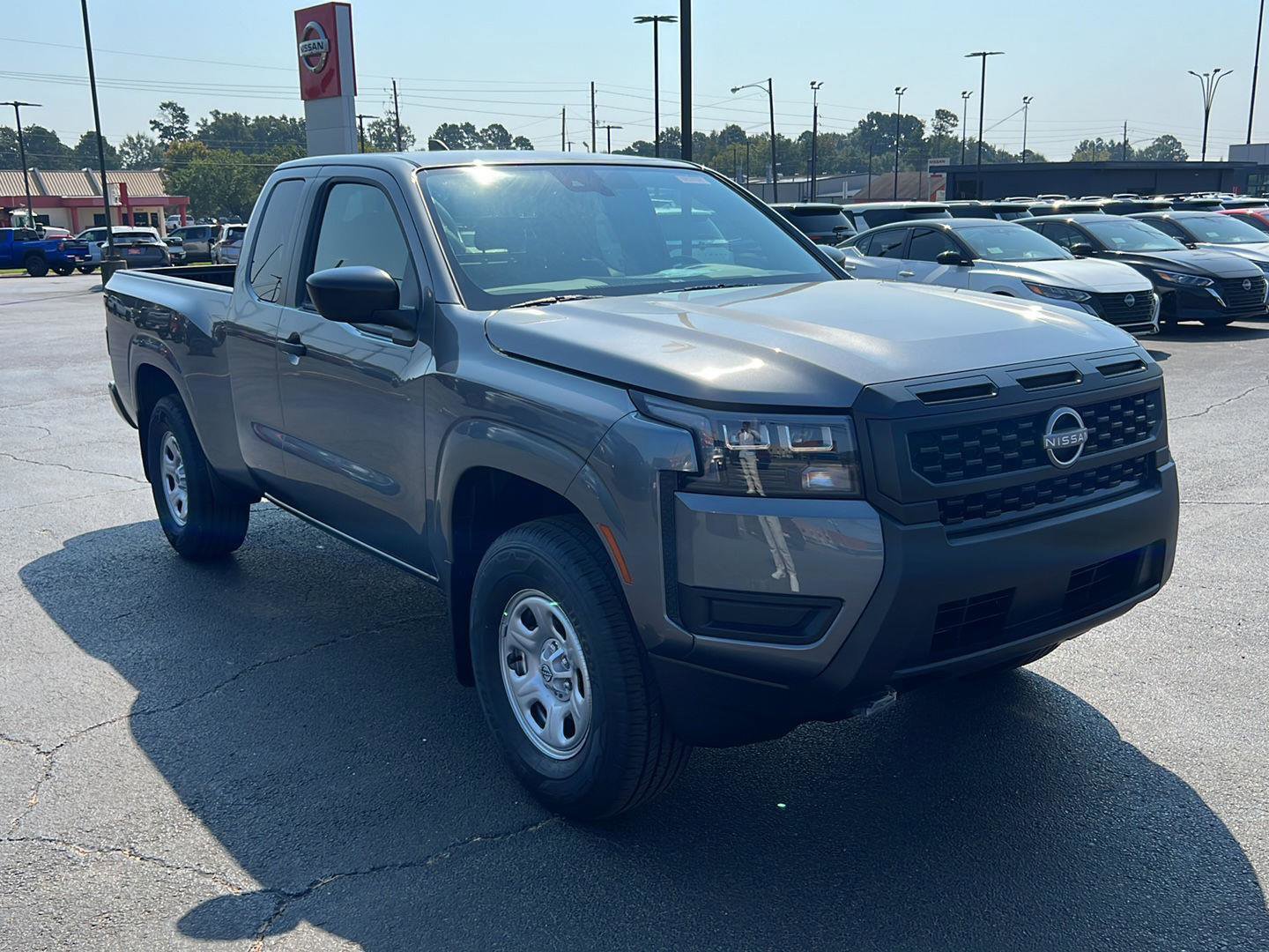 New 2026 Nissan Frontier S image 2