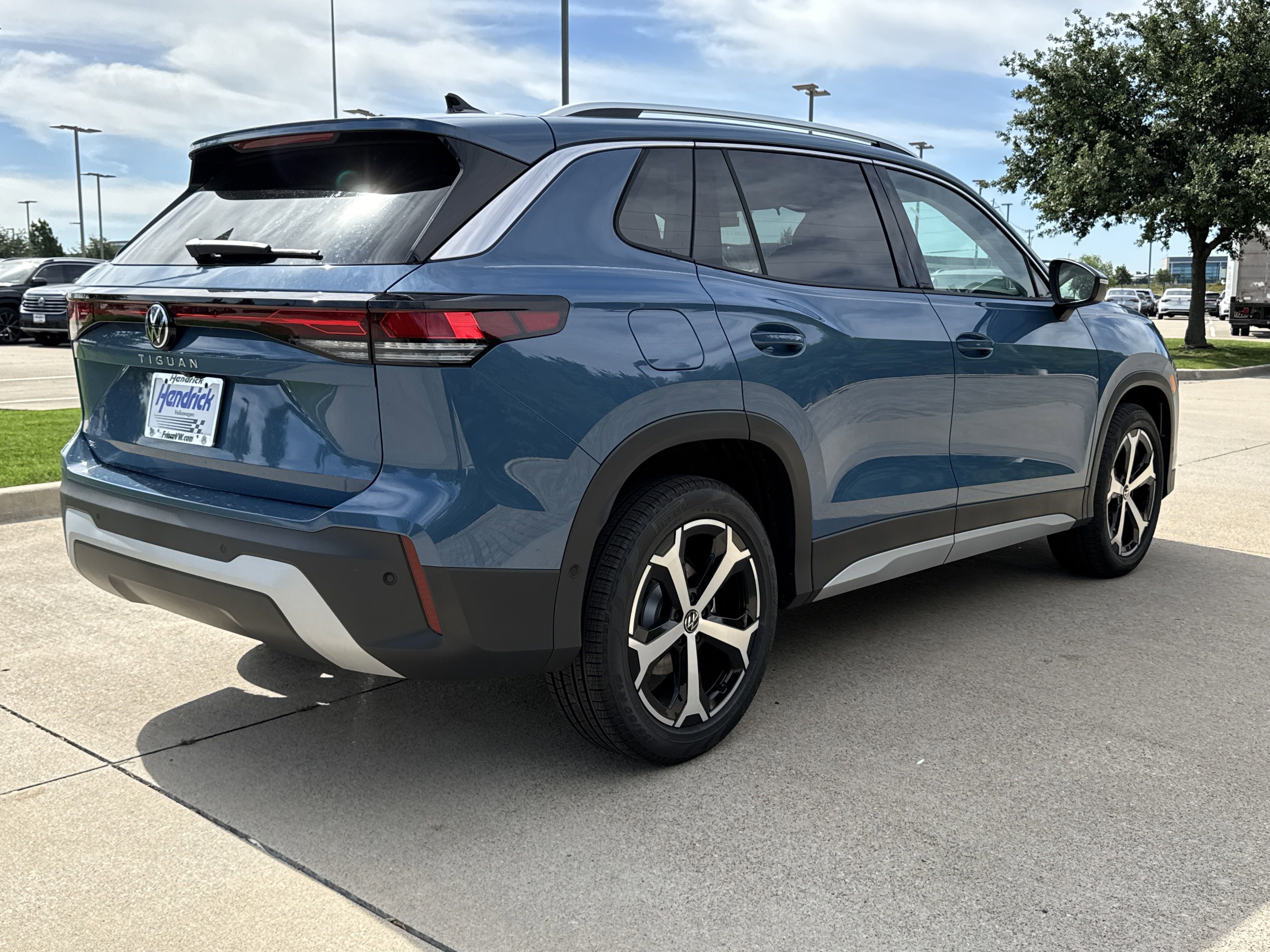 Certified 2026 Volkswagen Tiguan SE AWD/4WD image 34