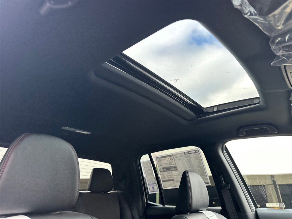 New 2026 Honda Ridgeline Black Edition image 10