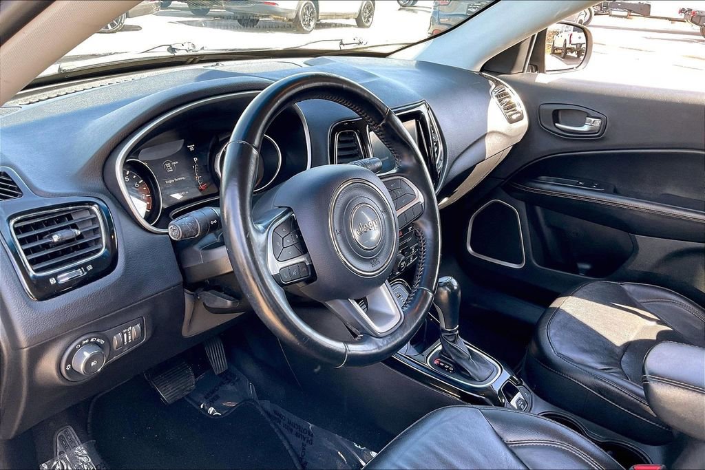 Used 2019 Jeep Compass Limited image 12
