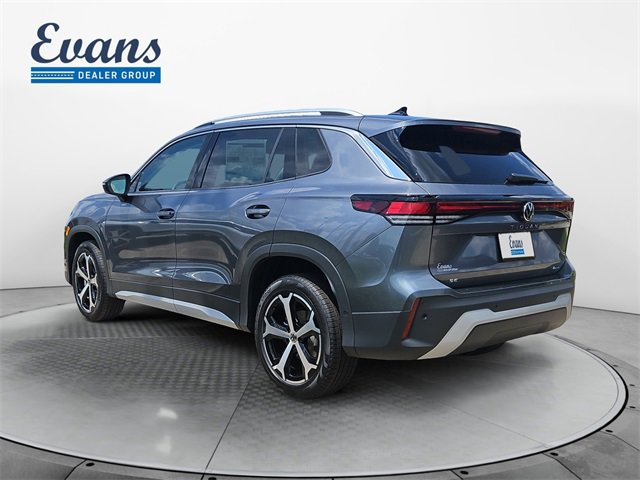 New 2025 Volkswagen Tiguan SE image 3