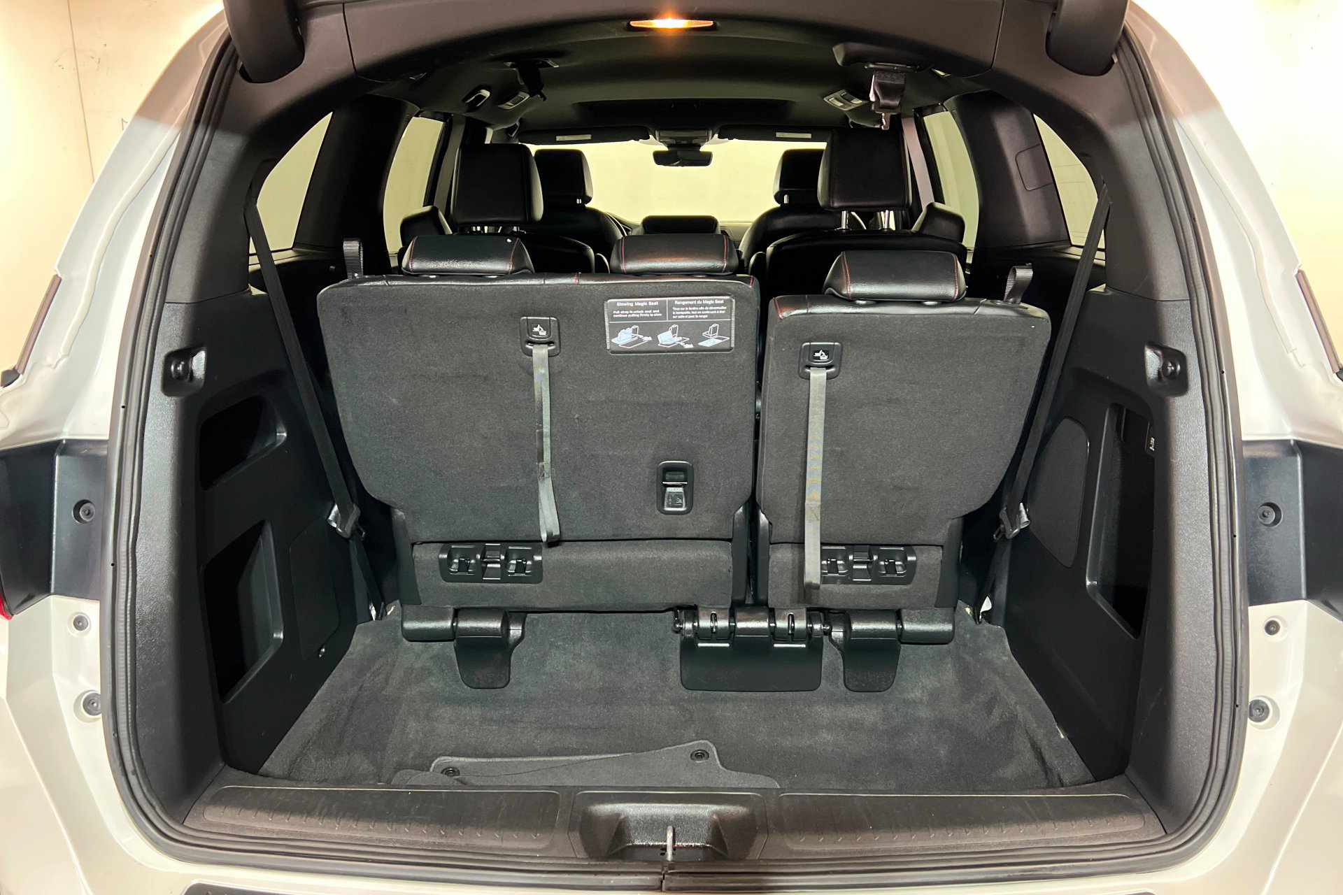 Used 2025 Honda Odyssey Sport-L image 22
