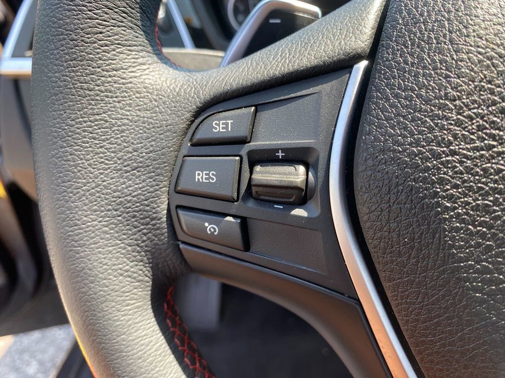 Used 2018 BMW 330i Gran Turismo xDrive image 16