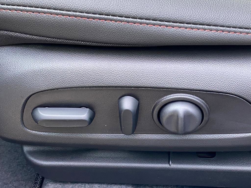 New 2026 Chevrolet Trax RS w/ Driver Confidence Package image 15