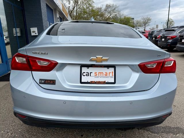 Used 2017 Chevrolet Malibu LT w/ Driver Confidence Package FWD image 7