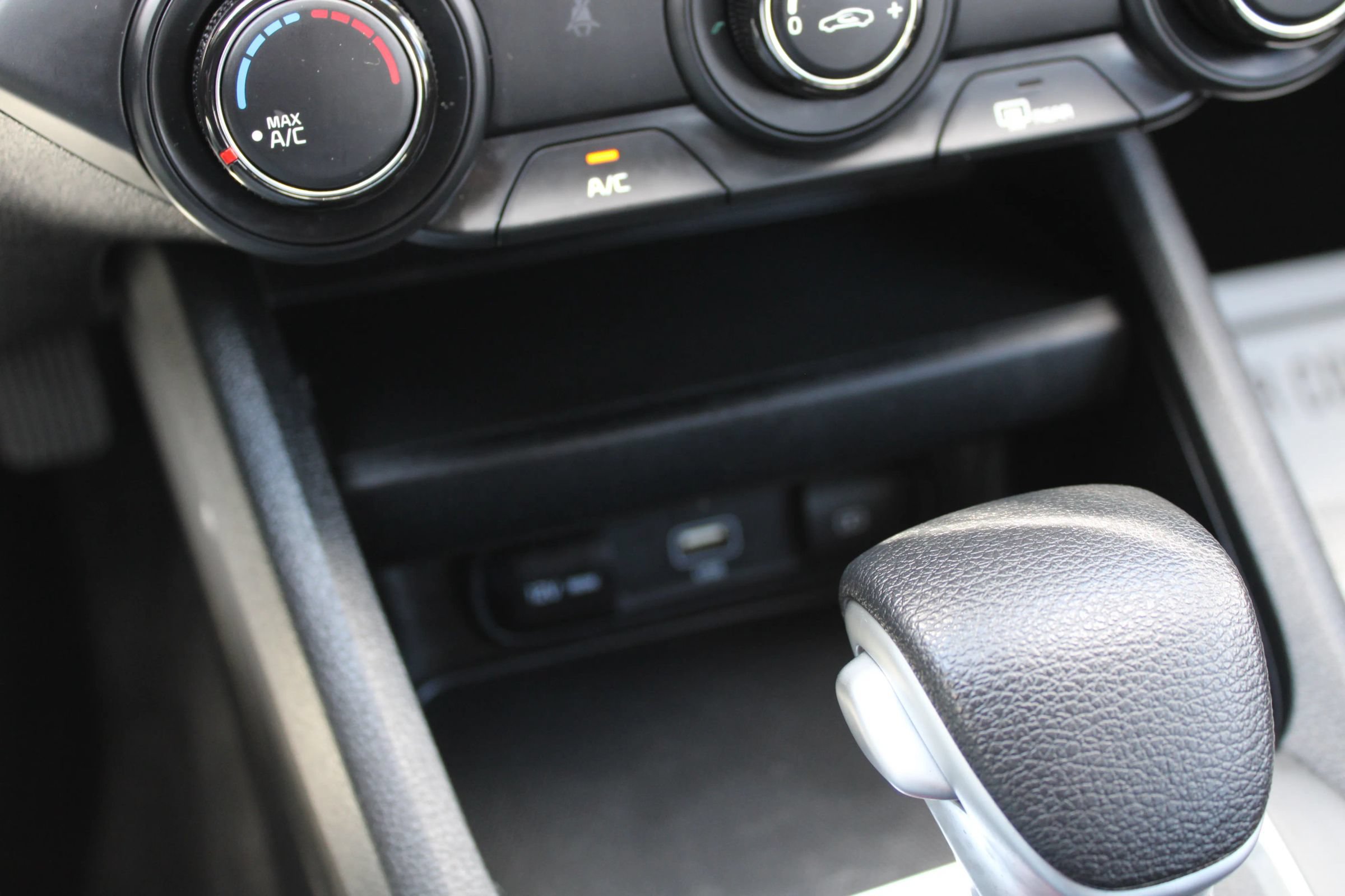 Used 2024 Kia Forte LXS FWD image 17