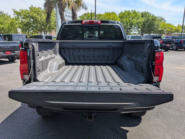 Used 2024 Chevrolet Colorado ZR2 w/ ZR2 Convenience Package III AWD/4WD image 14