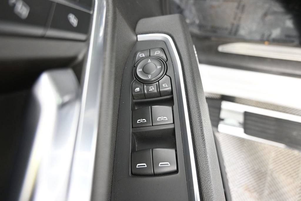 Used 2024 Chevrolet Silverado 2500 LTZ w/ LTZ Plus Package AWD/4WD image 19