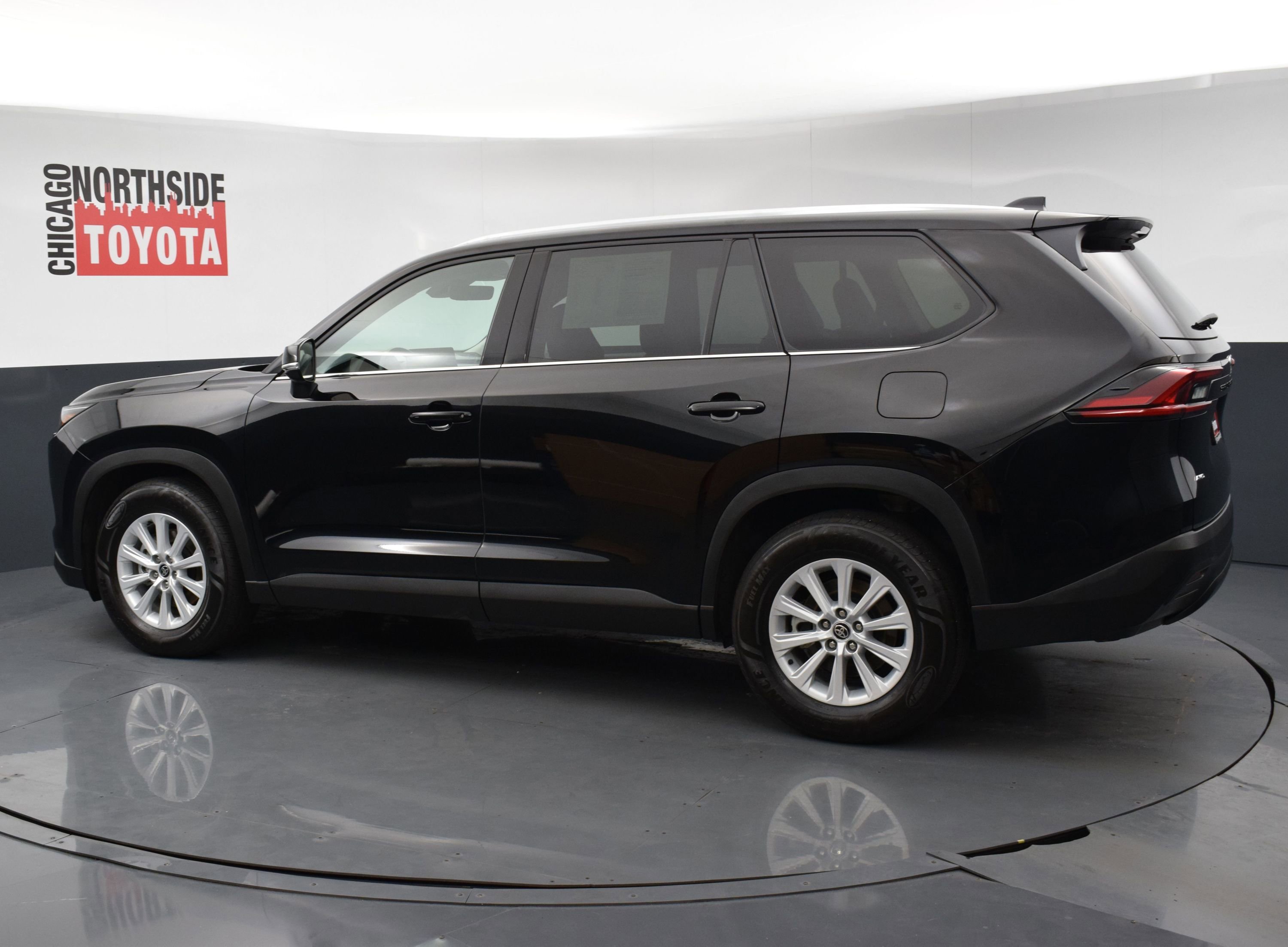 Used 2025 Toyota Grand Highlander AWD video 2