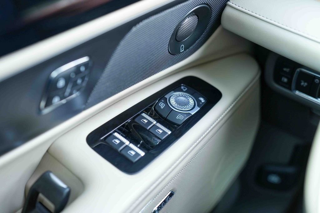 Used 2024 Lincoln Nautilus Reserve w/ Equipment Group 202A image 36
