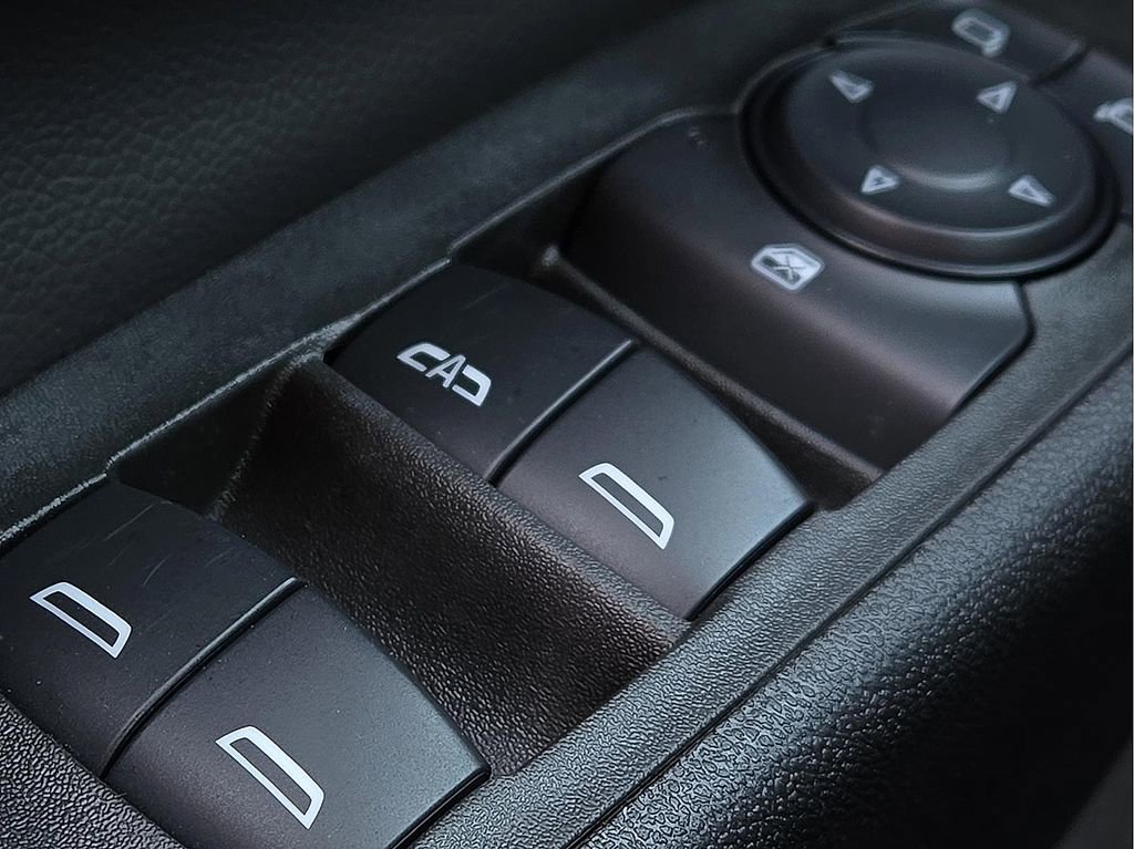 Used 2024 Chevrolet Equinox LT image 16