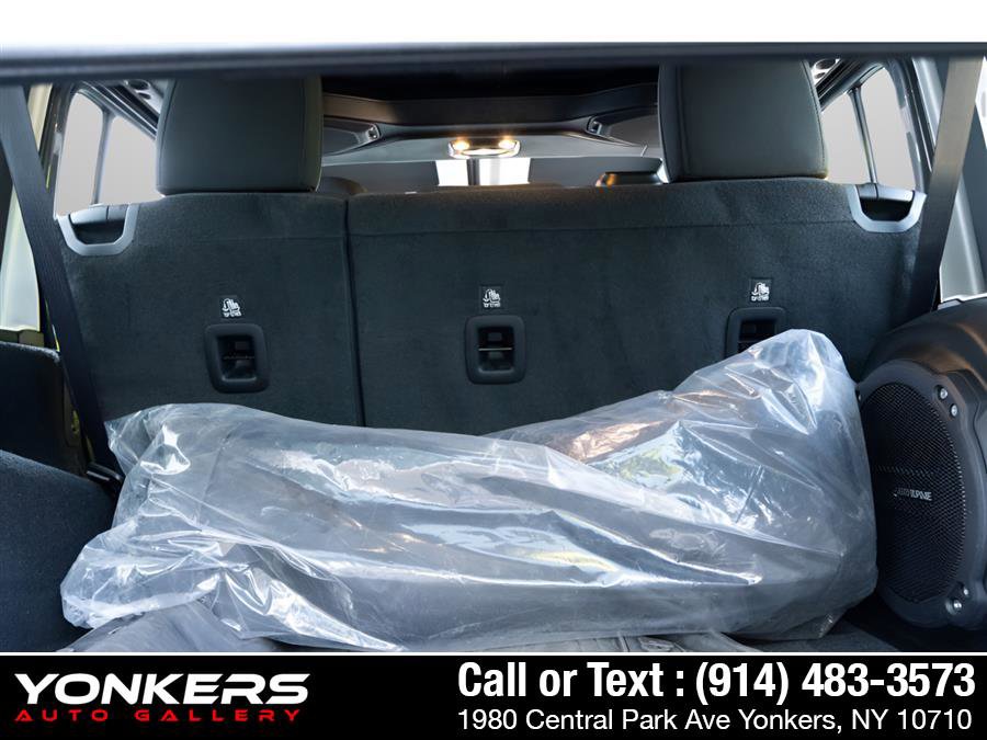 Used 2023 Jeep Wrangler Unlimited Rubicon w/ Safety Group AWD/4WD image 61