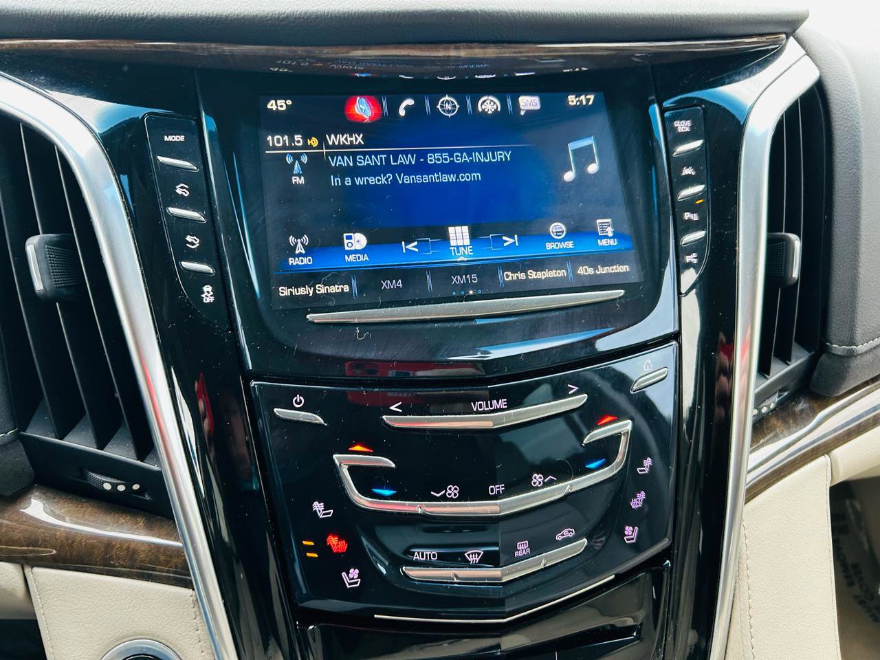 Used 2019 Cadillac Escalade Premium Luxury image 23