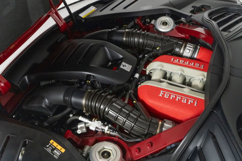 Used 2025 Ferrari Purosangue AWD/4WD image 9