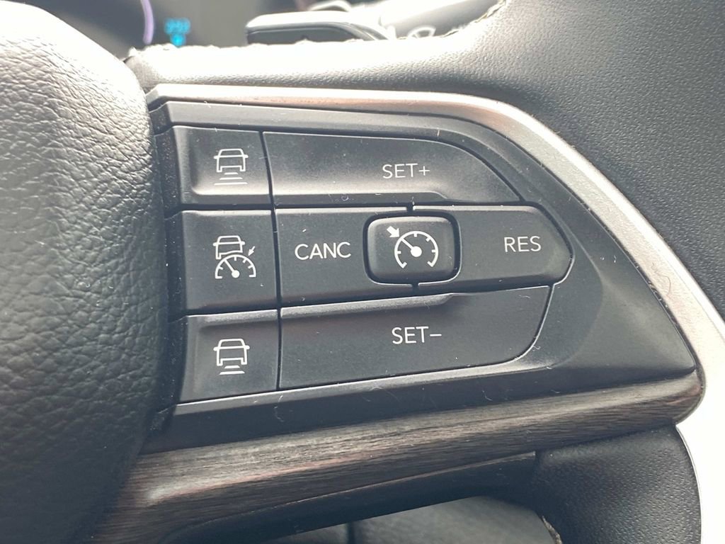 Used 2024 Jeep Grand Cherokee Limited 4xe image 28