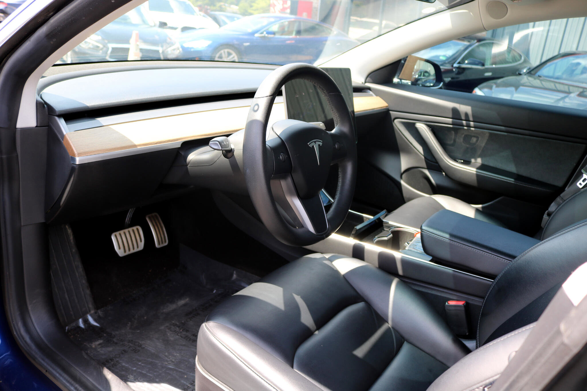 Used 2019 Tesla Model 3 Performance image 15